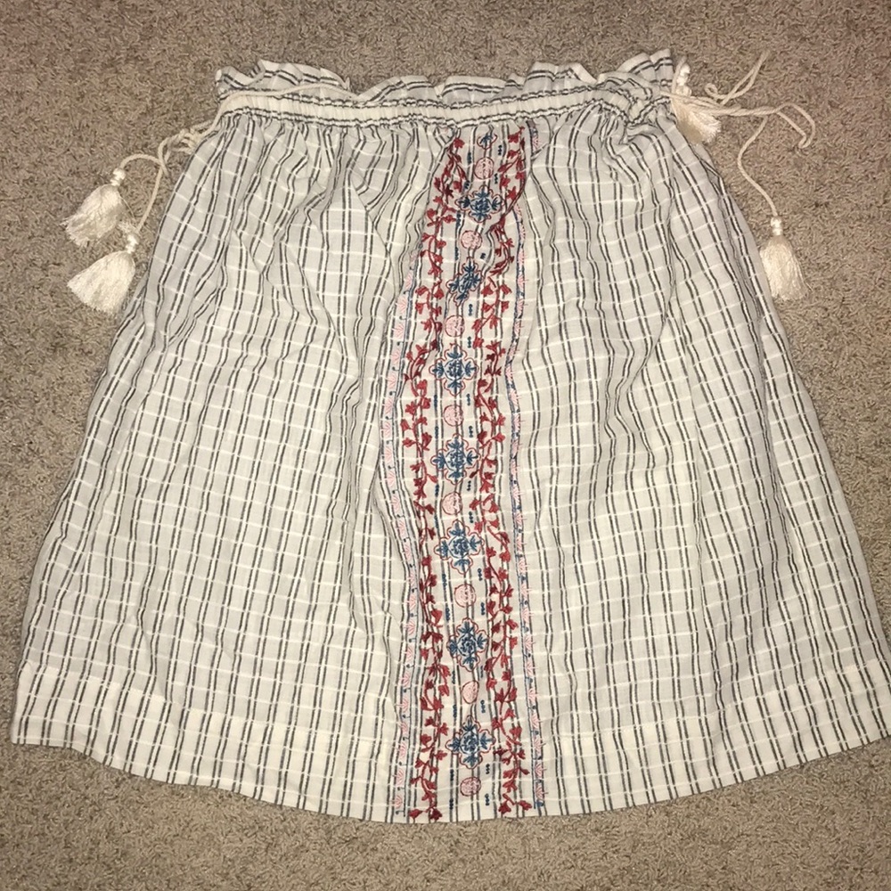 Universal Thread Skirt